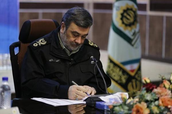 فرمانده ناجا فرا رسیدن روز پاسدار و جانباز را تبریک گفت فرمانده ناجا فرا رسیدن روز پاسدار و جانباز را تبریک گفت خبرنگاران