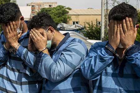 انهدام باند توزیع شیشه در تهران ، 5 متهم دستگیر شدند انهدام باند توزیع شیشه در تهران ، 5 متهم دستگیر شدند