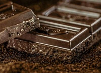 شکلات خوردن باعث جوش زدن می گردد؟