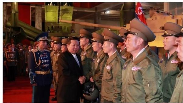 رهبر کره شمالی باز هم لاغر شد؟