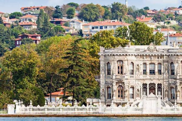 کاخ بیلربیی جاذبه ای تماشایی در استانبول ترکیه