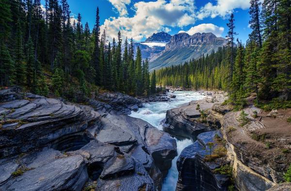 عجایب طبیعی کانادا: از کوه های راکی تا آبشار نیاگارا