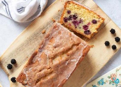 طرز تهیه کیک شاه توت؛ کیکی لطیف با طعمی ترش و شیرین