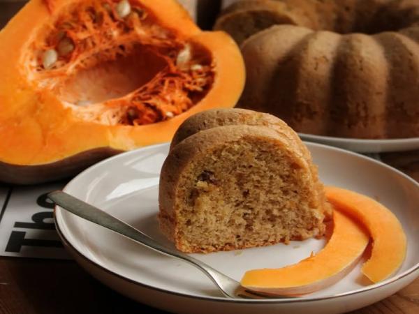 طرز تهیه کیک کدو حلوایی با شیره انگور یا خرما با کمترین مقدار طرز تهیه کیک کدو حلوایی با شیره انگور یا خرما با کمترین میزان شکر