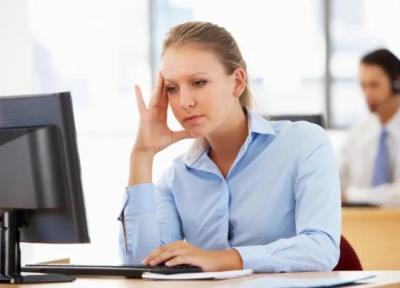 یک ورزش هوشمندانه سودمند پا برای کارمندان پشت میزنشین